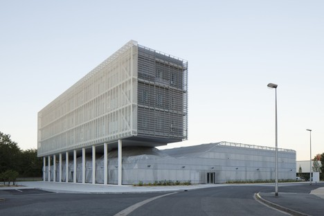 Évry科学中心的Block Architectes Etoile Research Center